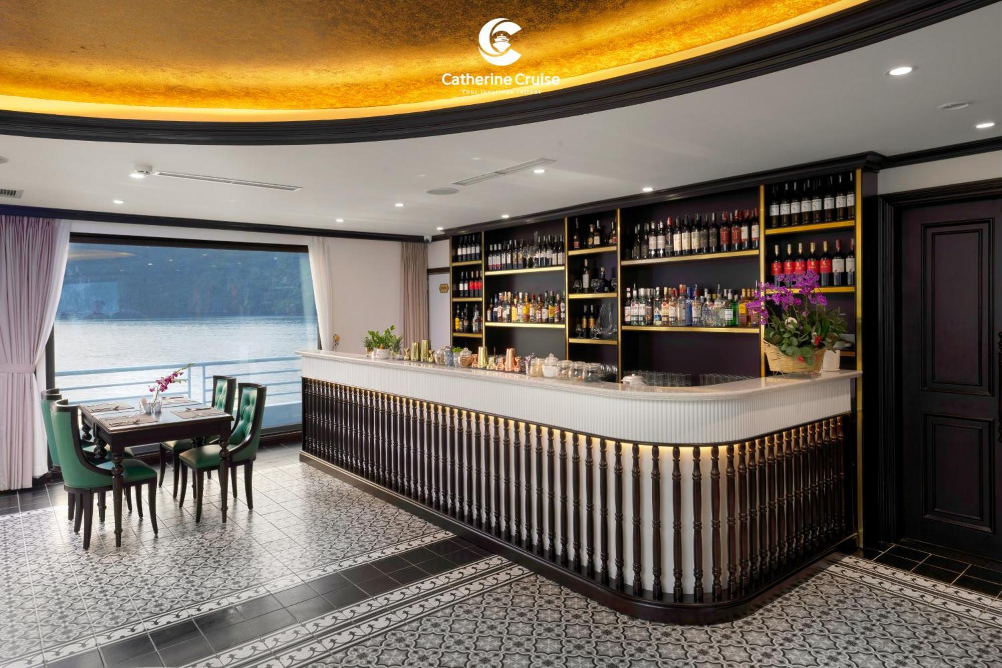 Catherine Cruises Ha Long Bay ภายนอก รูปภาพ