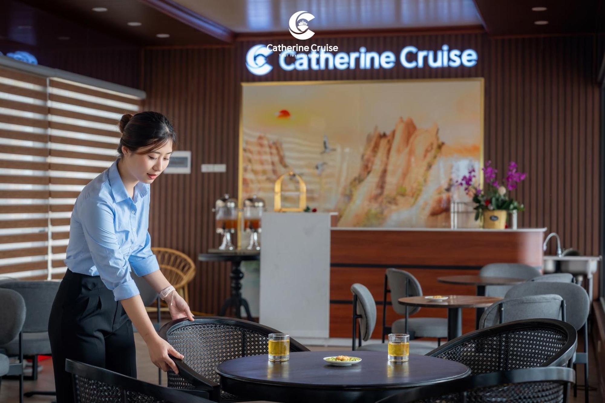 Catherine Cruises Ha Long Bay ภายนอก รูปภาพ