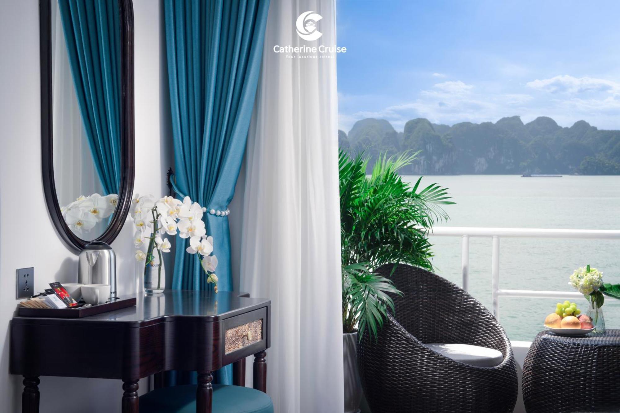 Catherine Cruises Ha Long Bay ภายนอก รูปภาพ